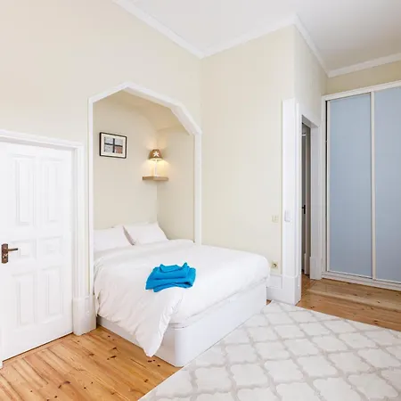Sky Family And Apartament Coimbra